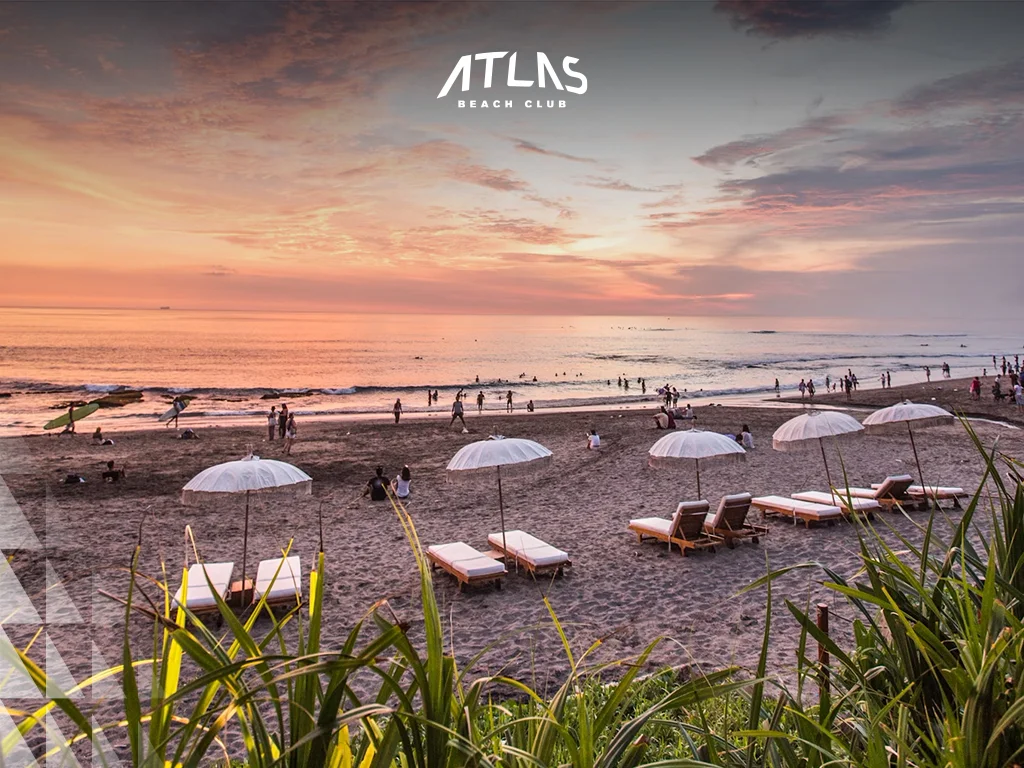 Surf culture, digital nomad paradise, trendy beach town