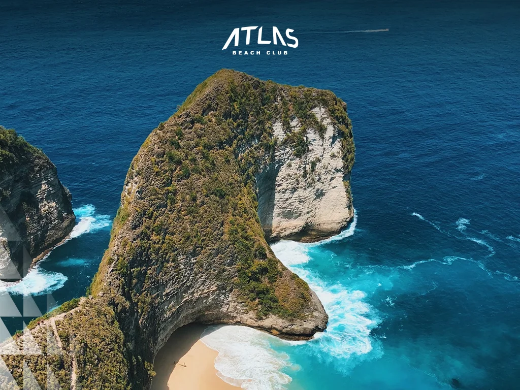 April beach fun – surfing in Bali – sunny coastlines