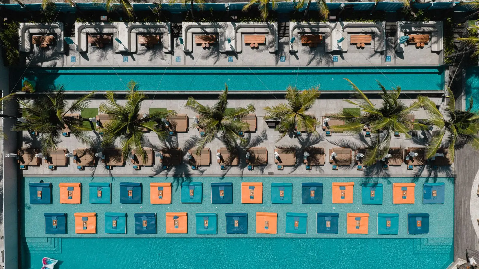 index.product - Pool Side VIP Sofa - Walk In - World's Biggest Beach Club & Super Club in Bali | Atlas Beach Fest