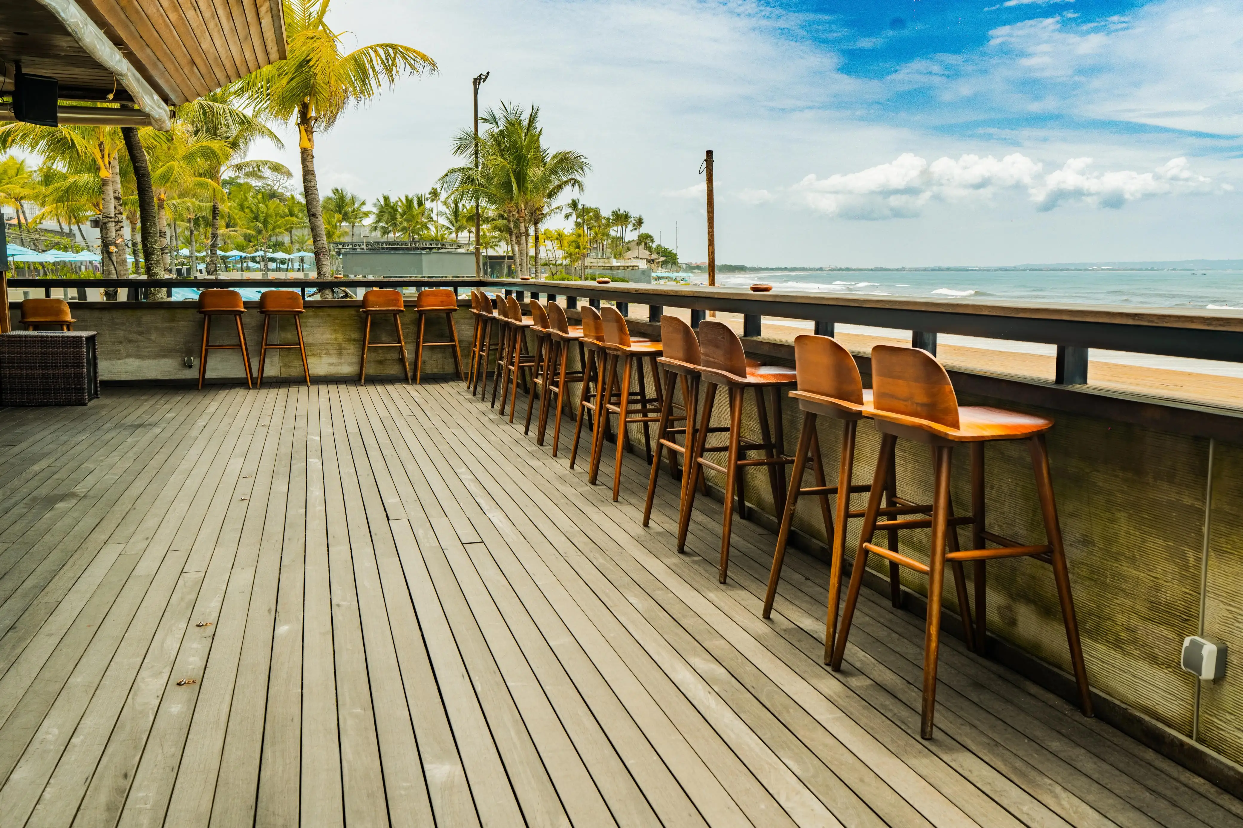 Table Section - The Deck - Gallery - The Deck - Deck Side
